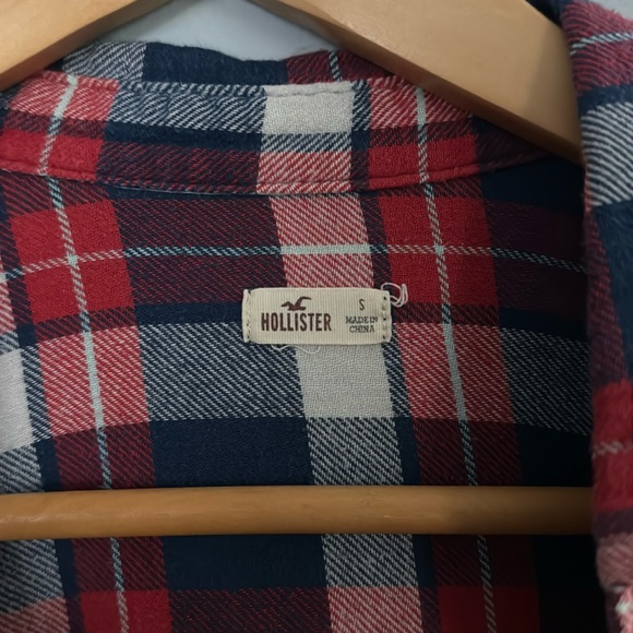 Plaid HOLLISTER button down - Picture 4 of 4